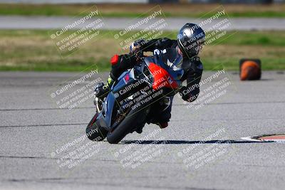 media/Jan-21-2023-Fastrack Riders (Sat) [[fcf3f88a30]]/Level 3/Session 4 Turn 6-Mountian Shot/